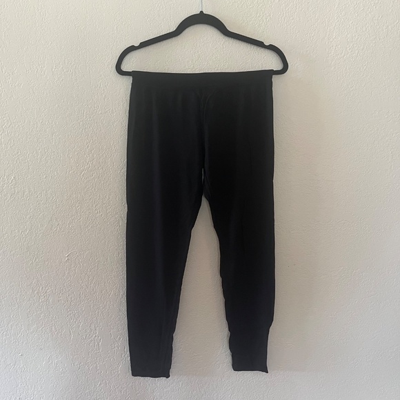 Lot of 3 Maternity Leggings Green and Black - Picture 8 of 15